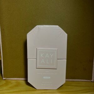 Kayali YUM Boujee Marshmallow 81 eau de parfum